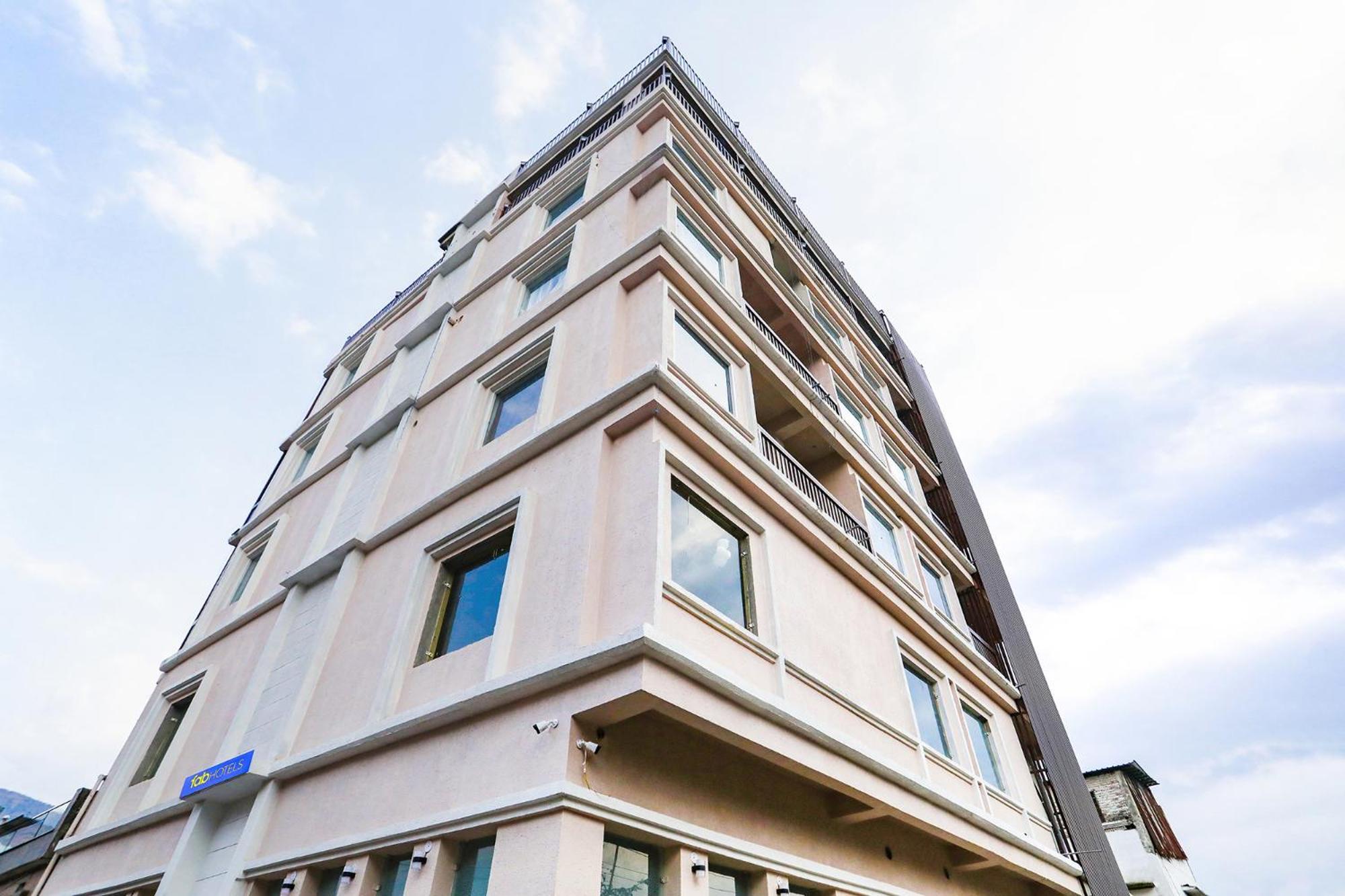 Montreal By Madhuban Inn Rishikesh Exterior photo