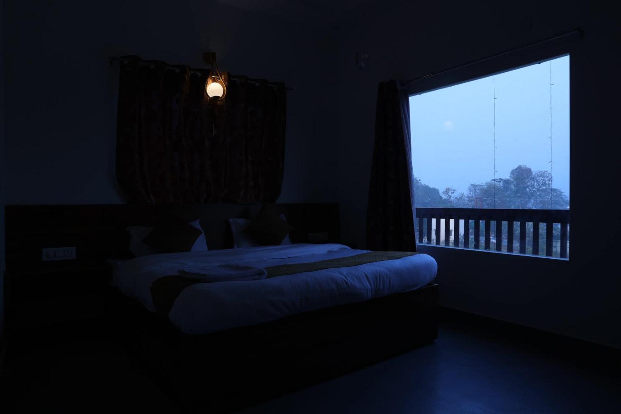Montreal By Madhuban Inn Rishikesh Room photo